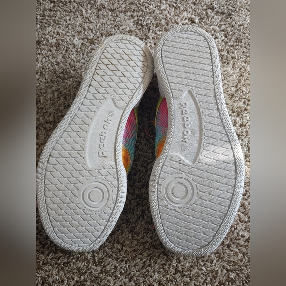 Reebok Club C 85 Rainbow Gay Pride All Types of Love Shoes, Size 8.5 - Picture 8 of 8